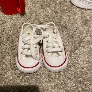 Kids converse